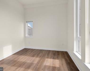 2401 Frankford Avenue - Photo Thumbnail 25