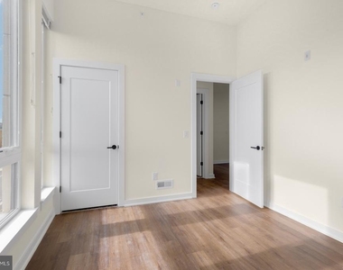 2401 Frankford Avenue - Photo Thumbnail 24