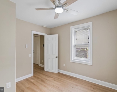 740 N 37th Street - Photo Thumbnail 9