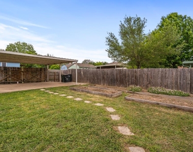 141 E Wild Senna Dr - Photo Thumbnail 25