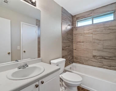 141 E Wild Senna Dr - Photo Thumbnail 17
