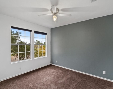 141 E Wild Senna Dr - Photo Thumbnail 18