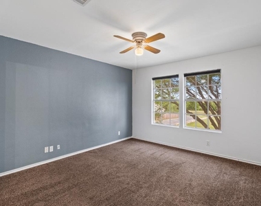 141 E Wild Senna Dr - Photo Thumbnail 15