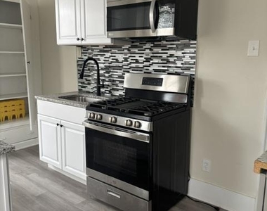 5723 Spruce Street - Photo Thumbnail 8