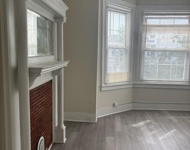 5723 Spruce Street - Photo Thumbnail 2