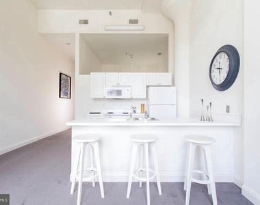 2121 Market Street - Photo Thumbnail 3