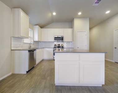 13701 Ronald W Reagan Blvd - Photo Thumbnail 8