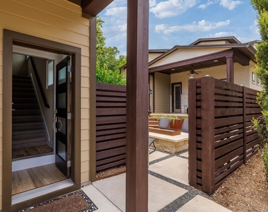 701 Josephine St - Photo Thumbnail 1