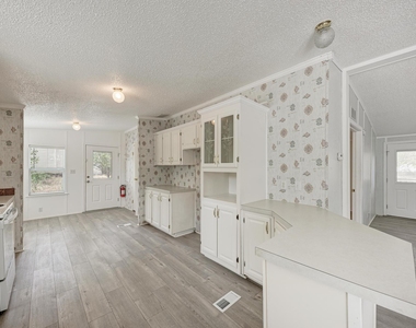 107 Long Shadow Dr - Photo Thumbnail 10