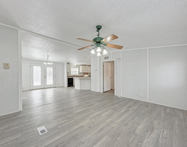 107 Long Shadow Dr - Photo Thumbnail 7
