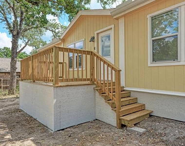 107 Long Shadow Dr - Photo Thumbnail 3