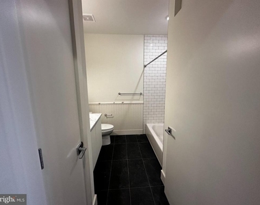 1801 N Howard Street - Photo Thumbnail 5