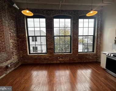 1801 N Howard Street - Photo Thumbnail 1