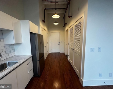 1801 N Howard Street - Photo Thumbnail 15