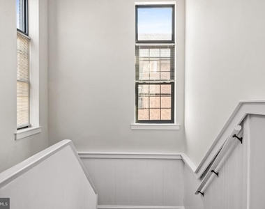 424 Chestnut Street - Photo Thumbnail 17