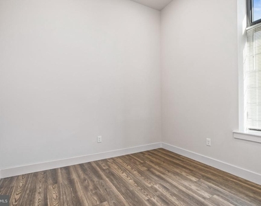 424 Chestnut Street - Photo Thumbnail 8