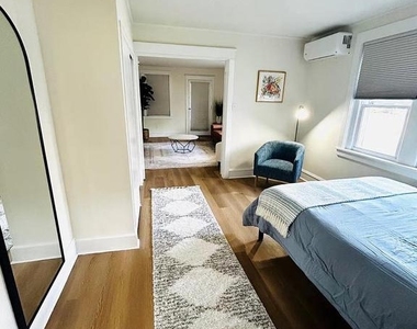 525 N Broad Street - Photo Thumbnail 4