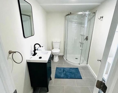 525 N Broad Street - Photo Thumbnail 12