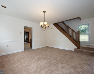 101 Merion Avenue - Photo Thumbnail 4