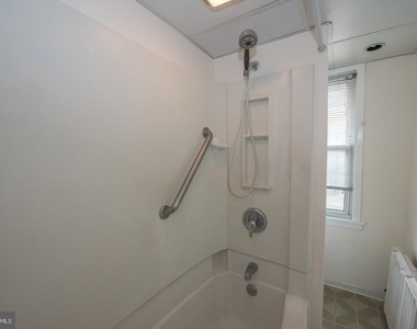 101 Merion Avenue - Photo Thumbnail 16