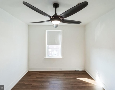 101 Selma Street - Photo Thumbnail 4