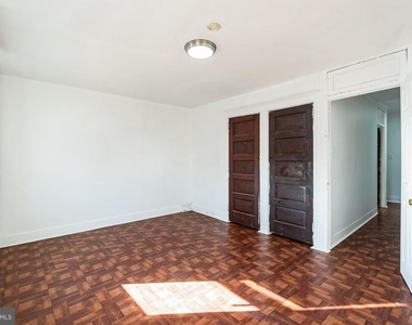 101 Selma Street - Photo Thumbnail 5