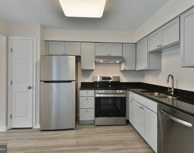 401 Jene Court - Photo Thumbnail 10