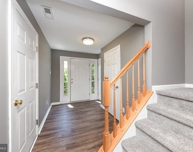 401 Jene Court - Photo Thumbnail 4