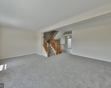 401 Jene Court - Photo Thumbnail 21