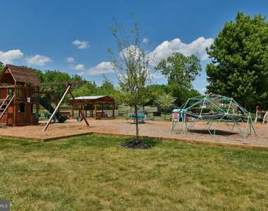 401 Jene Court - Photo Thumbnail 40