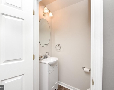 401 Jene Court - Photo Thumbnail 5