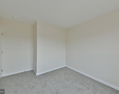 401 Jene Court - Photo Thumbnail 31