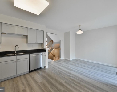 401 Jene Court - Photo Thumbnail 11