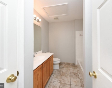 401 Jene Court - Photo Thumbnail 34
