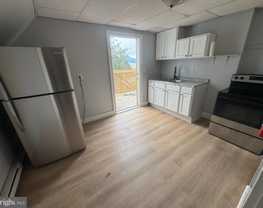 621 Madison Avenue - Photo Thumbnail 1