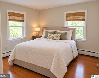 1324 Marlow Street - Photo Thumbnail 5