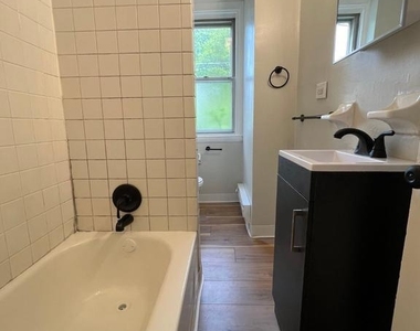 13 Kern Street - Photo Thumbnail 15
