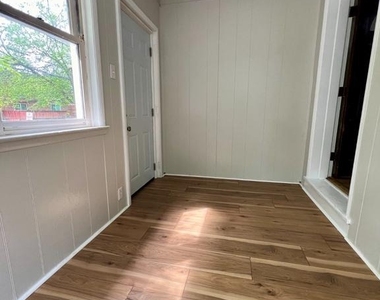 13 Kern Street - Photo Thumbnail 8