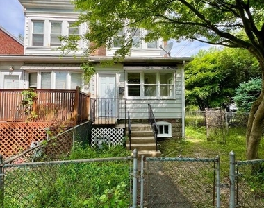 13 Kern Street - Photo Thumbnail 1
