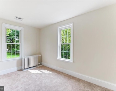 310 Cedar Lane - Photo Thumbnail 15