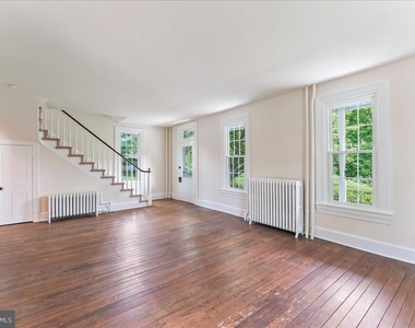 310 Cedar Lane - Photo Thumbnail 3