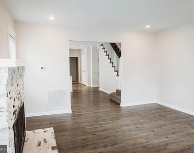 233 Leon Avenue - Photo Thumbnail 7
