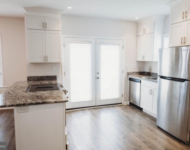 233 Leon Avenue - Photo Thumbnail 5