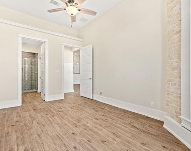 104 E 2nd St - Photo Thumbnail 26