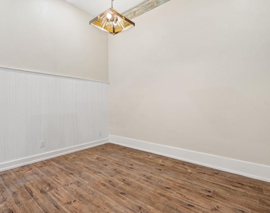 104 E 2nd St - Photo Thumbnail 20