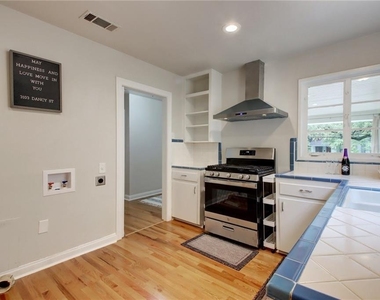 3103 Dancy St - Photo Thumbnail 6