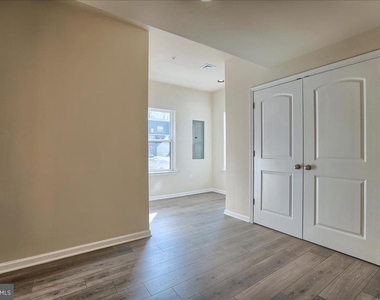118 High Pointe Drive - Photo Thumbnail 9