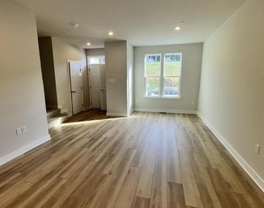 2552 Baydon Lane - Photo Thumbnail 5