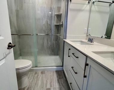 806 806 Pecan Road - Photo Thumbnail 14