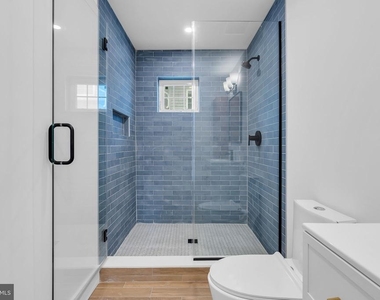 167 Chelsea Avenue - Photo Thumbnail 9